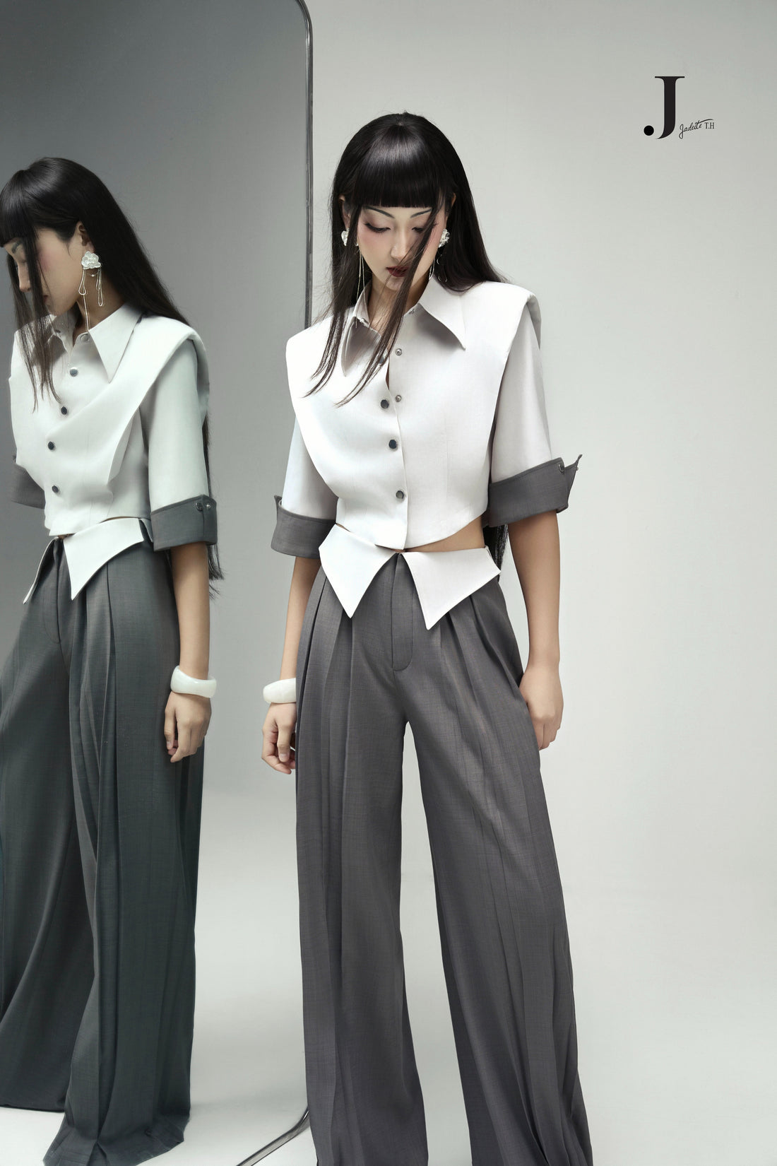 Front & Back Grey Crop-Shirt & Front & Back Grey Pants
