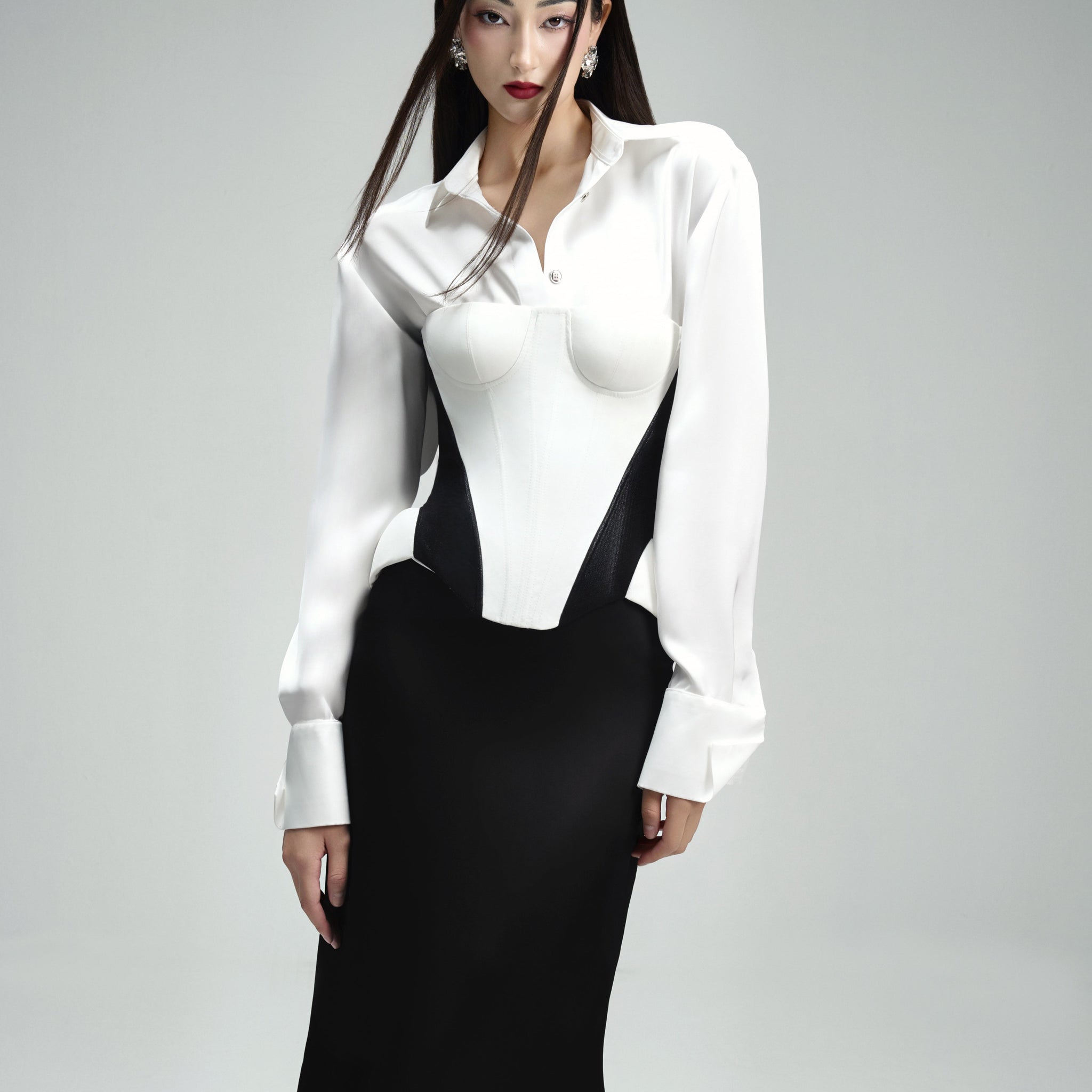 Planny White Shirt & Iron BW Corset & Kim B Maxi-Skirt